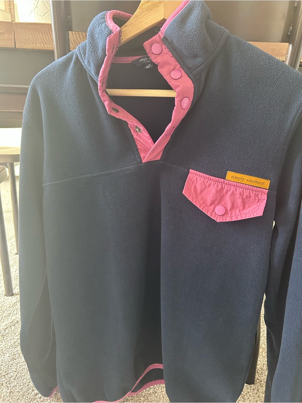 Simply Southern Navy Fleece Pullover with Pink Trim Sz sm woman’s